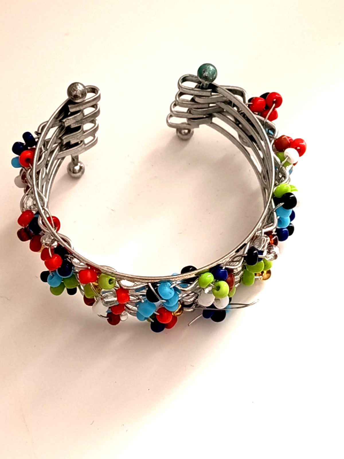 ✨🌺Bracelet Manchette "Arlequin" – Multi-rangs de Perles de Rocaille et Métal Argenté