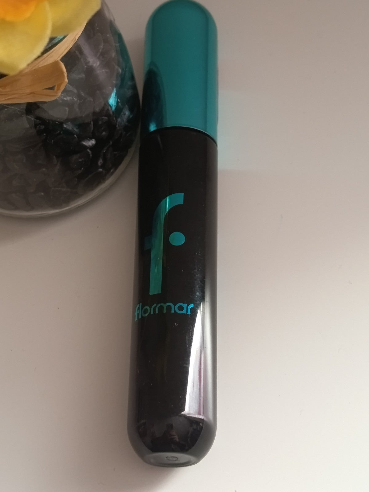 Mascara Hero : volume intense et curl waterproof de Flormar