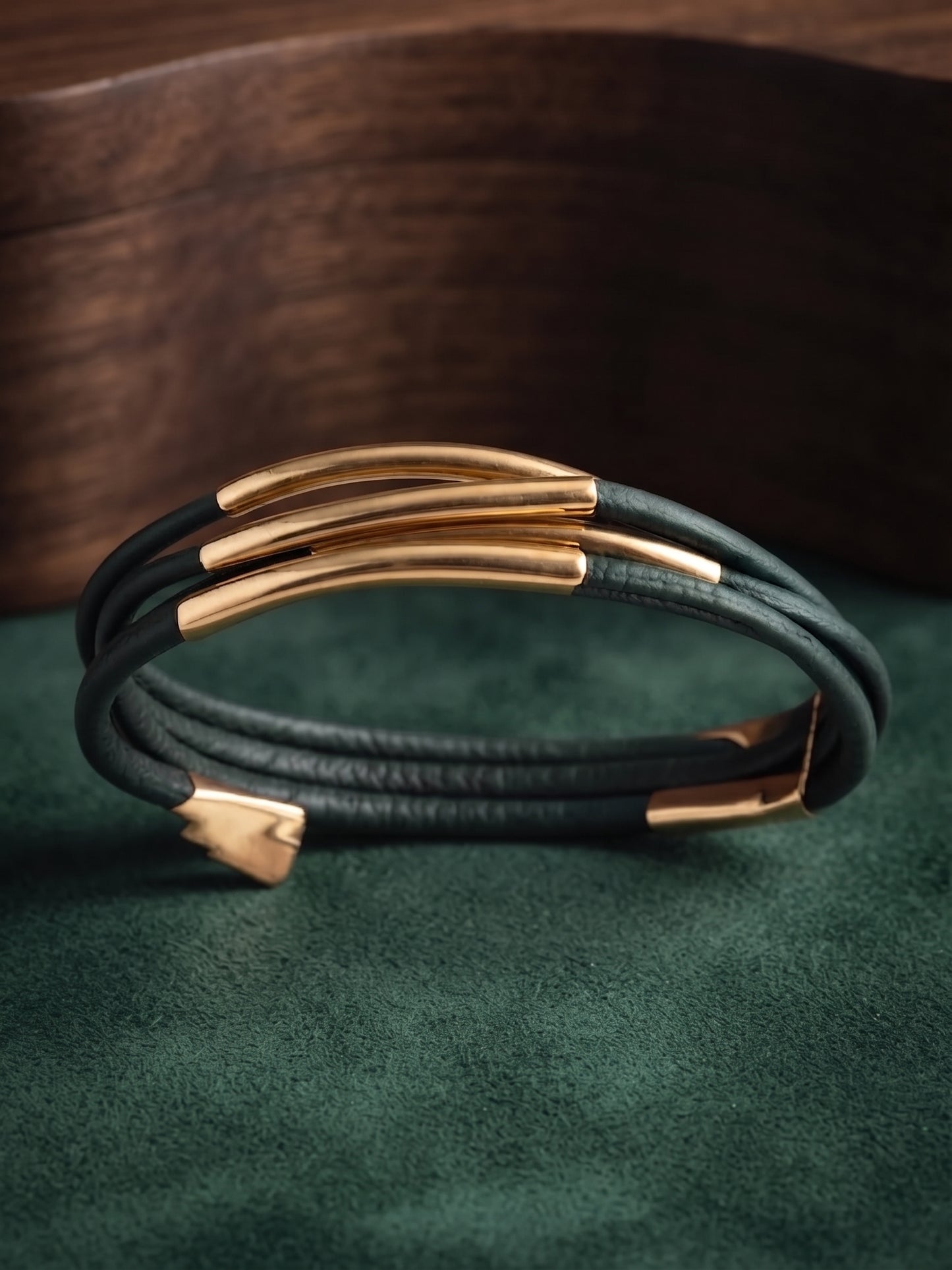 🌿 Bracelet Multicorde vert et doré, "Vintage Chic" – Stock Dormant (Années 2000) ✨