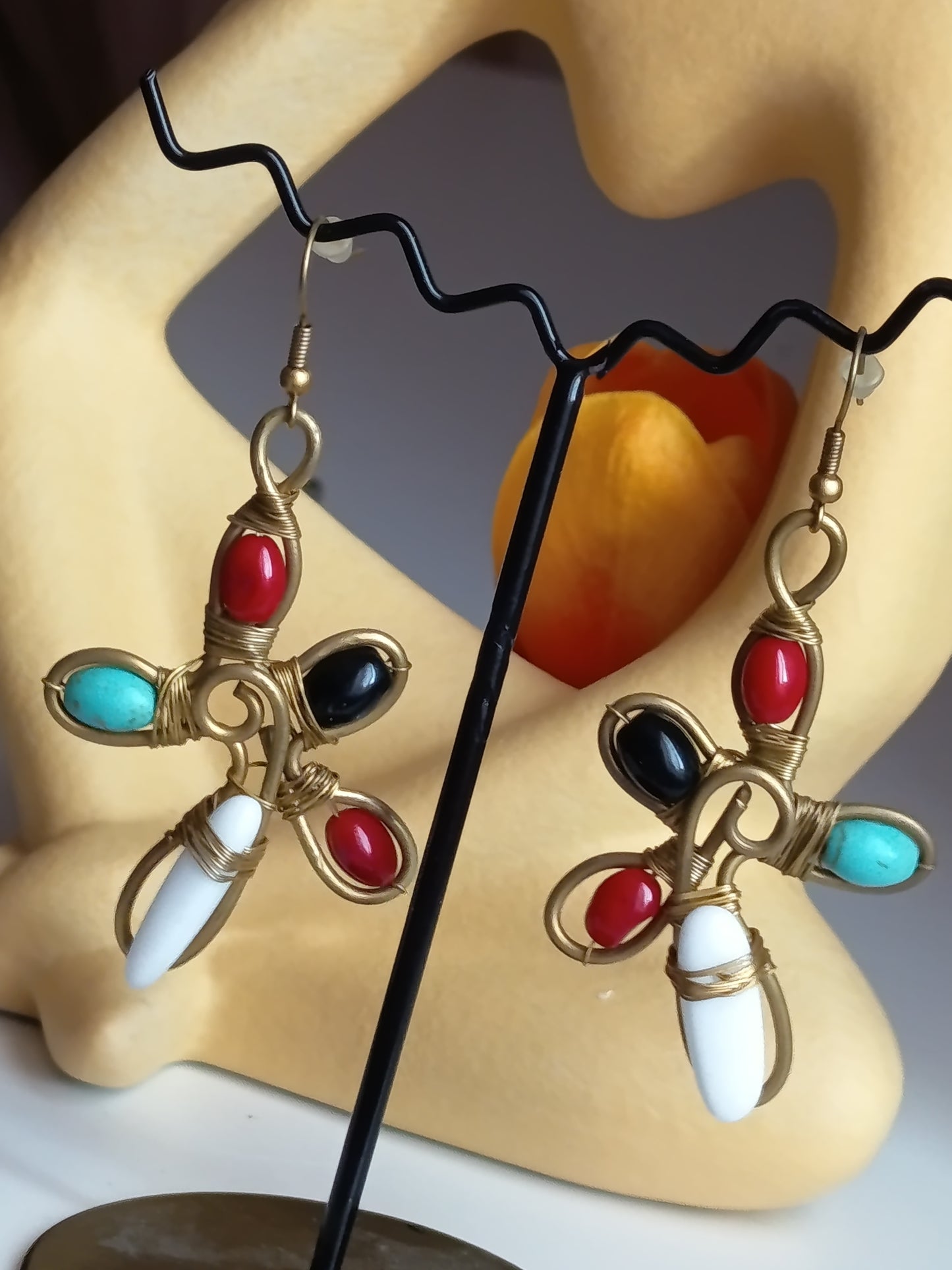 ✨ Éclat Bohème : Boucles d'Oreilles "Étoile de Vie" en Filigrane 🌈