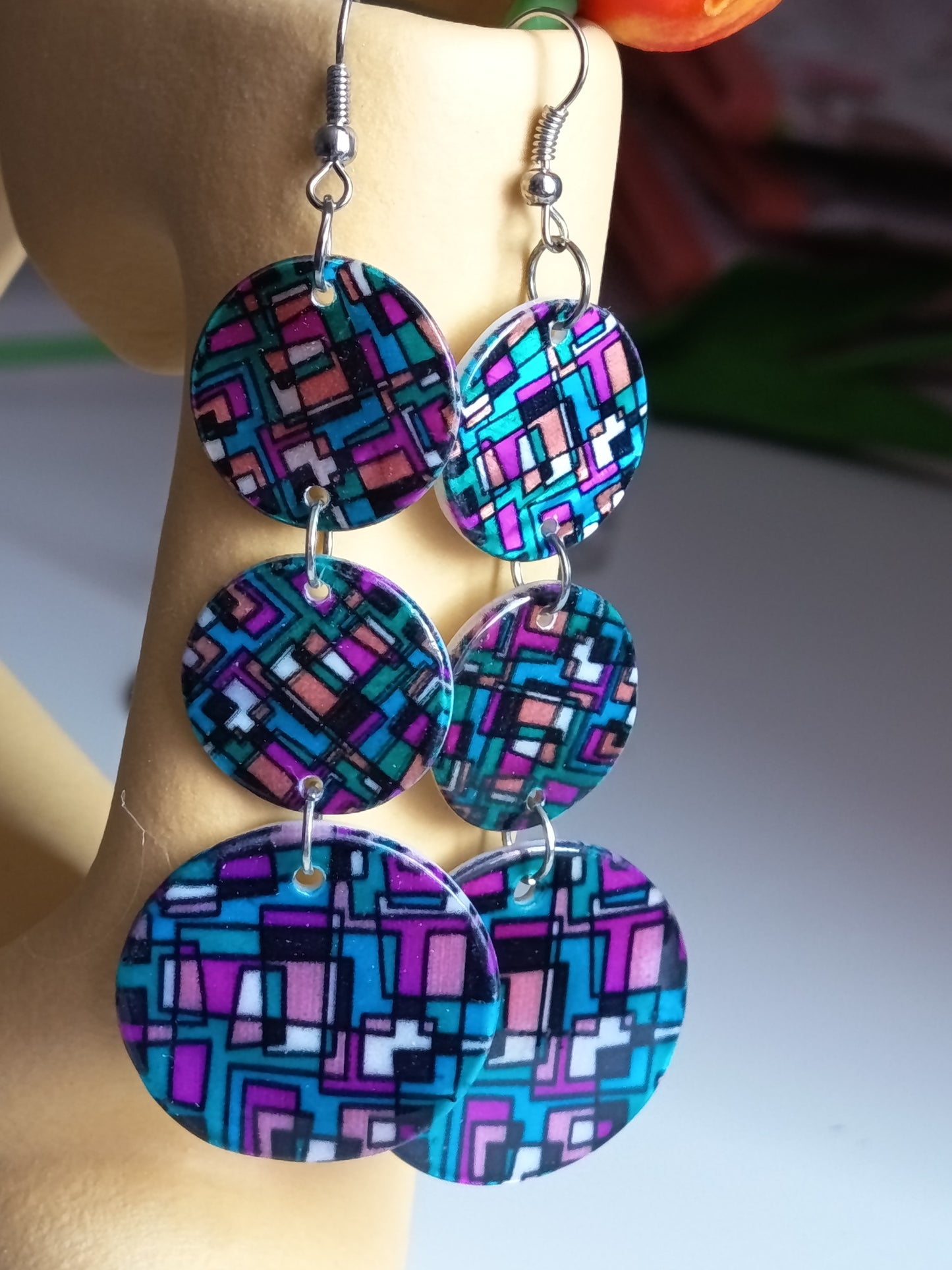 💖💐Boucles d'oreilles réversibles neuves, en nacre véritable et émail géométrique 💐💖