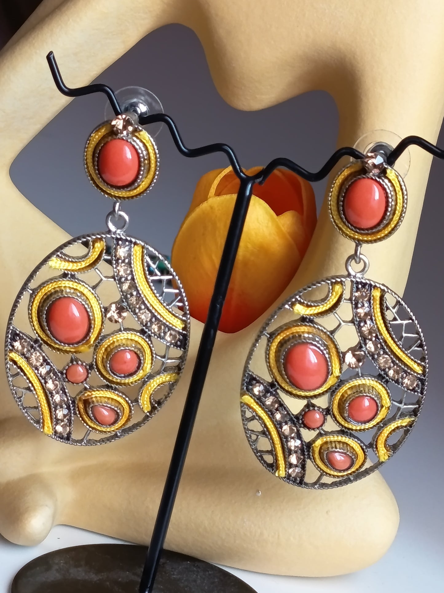 💫💝Boucles d'Oreilles "Solaire" – Cabochons Corail, Cristaux & Passementerie 💝💫