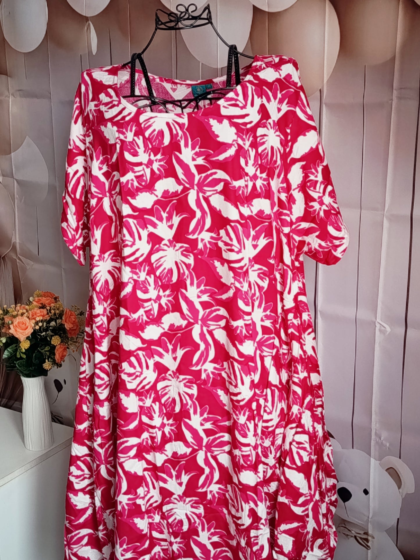 Robe Grande Taille en viscose, blanc et rose, taille 52-54, N3