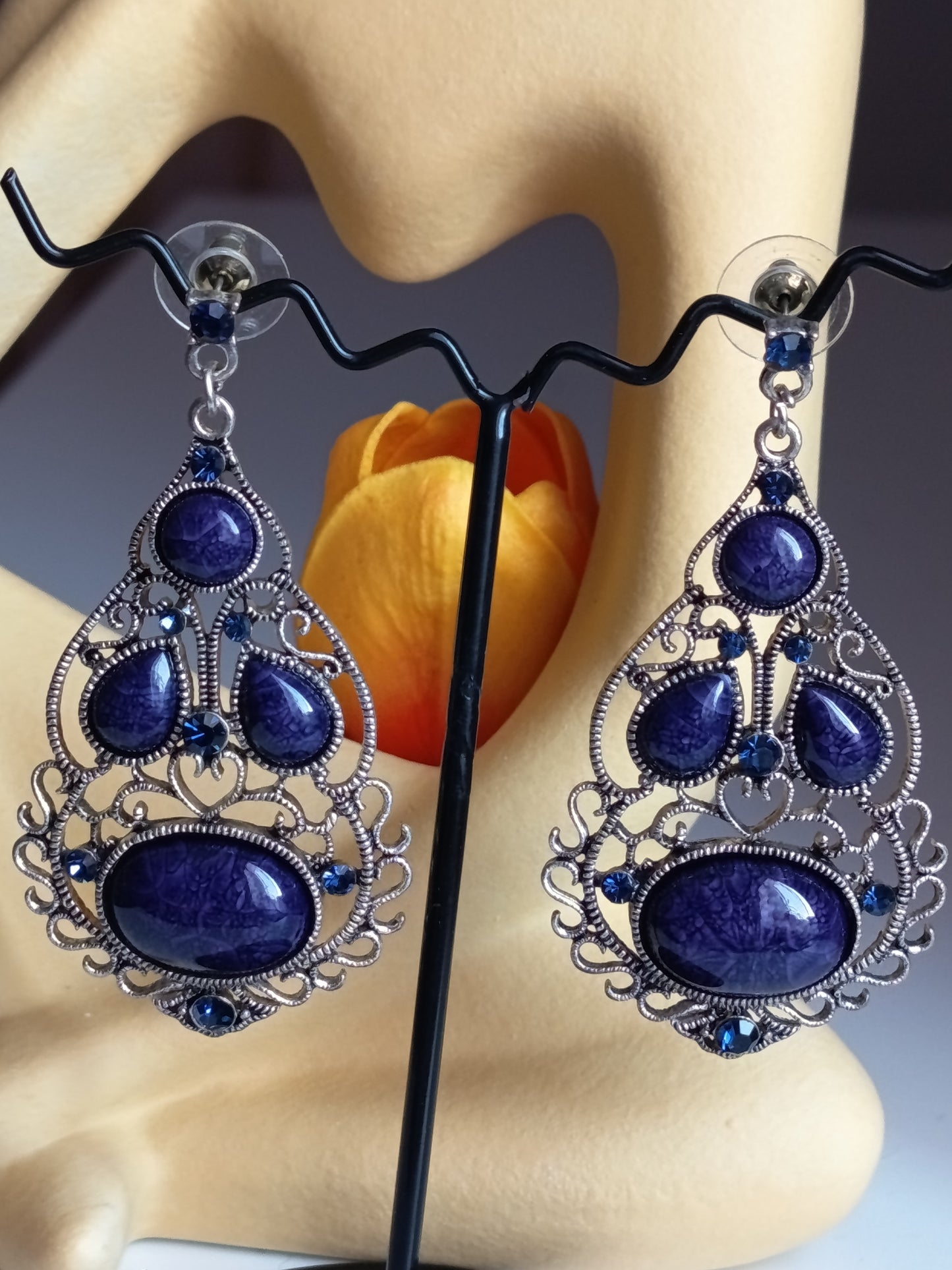 💎Boucles d'oreilles pendantes style vintage — Filigrane argenté & Pierres violettes craquelées ✨