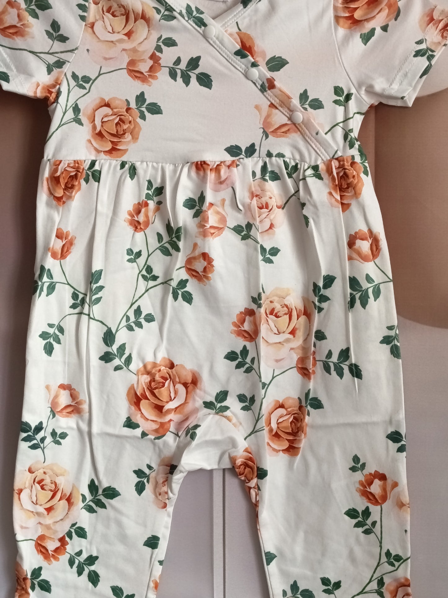 🌸 Adorable grenouillère sans pied à Fleurs PatPat pour Bébé 🌸Taille 6 à 9 mois