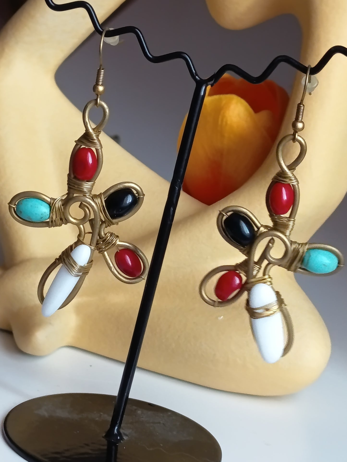 ✨ Éclat Bohème : Boucles d'Oreilles "Étoile de Vie" en Filigrane 🌈