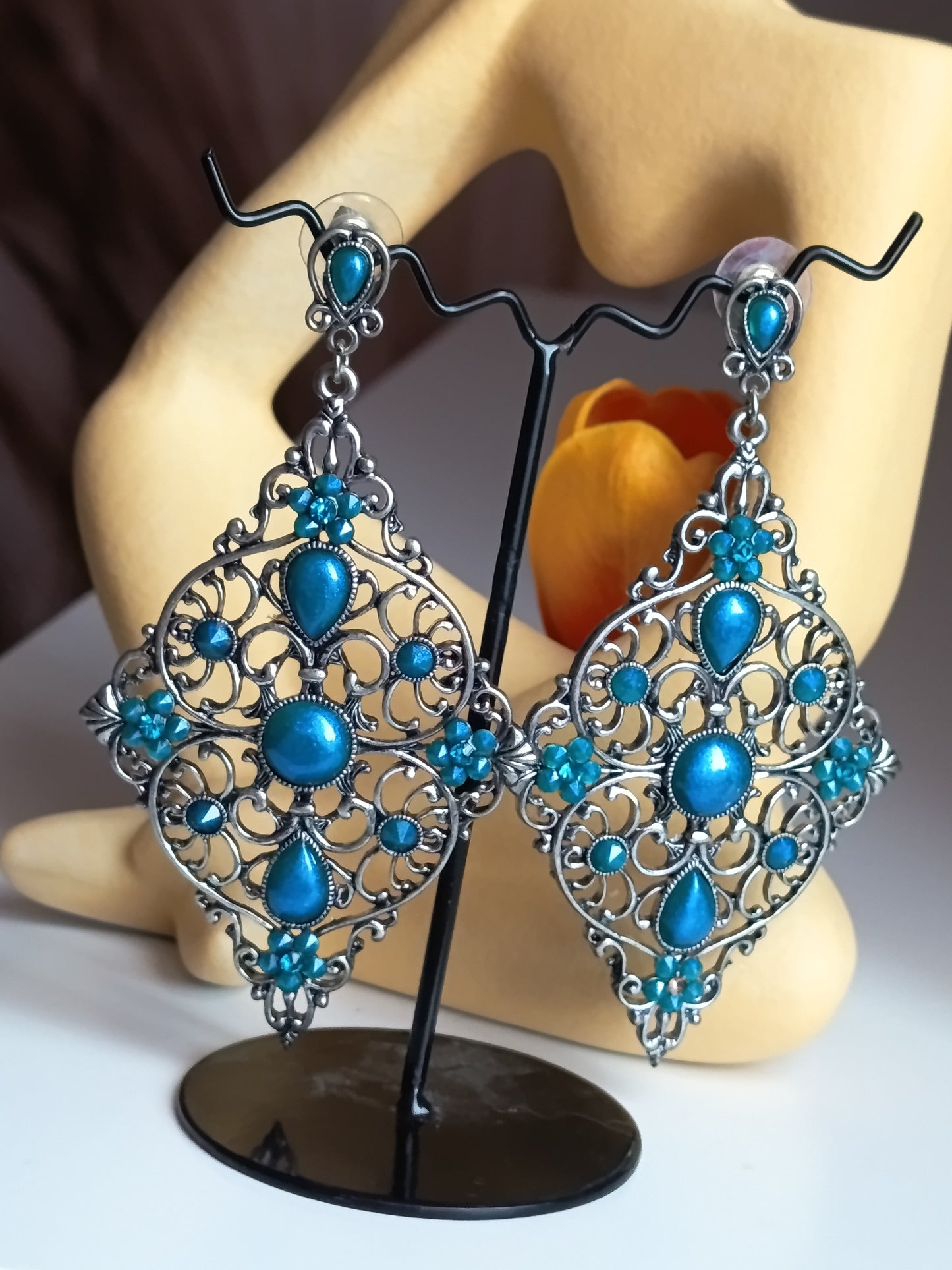 ✨ Boucles d'Oreilles Luxueuses en Filigrane Bleu Saphir 💎