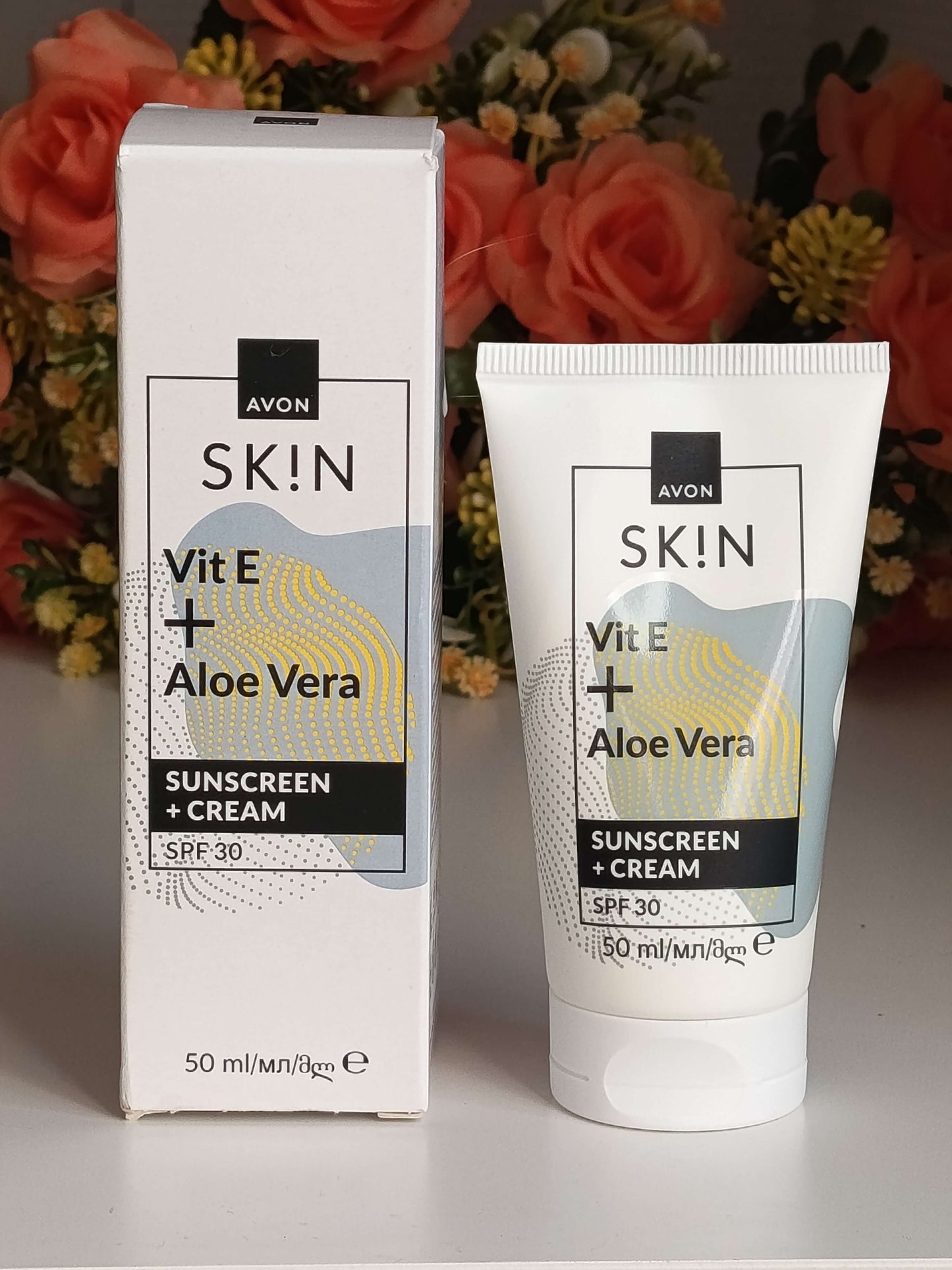 Découvrez la Crème Solaire Visage SK!N Sunscreen + Cream SPF 30 – Avon 🌟