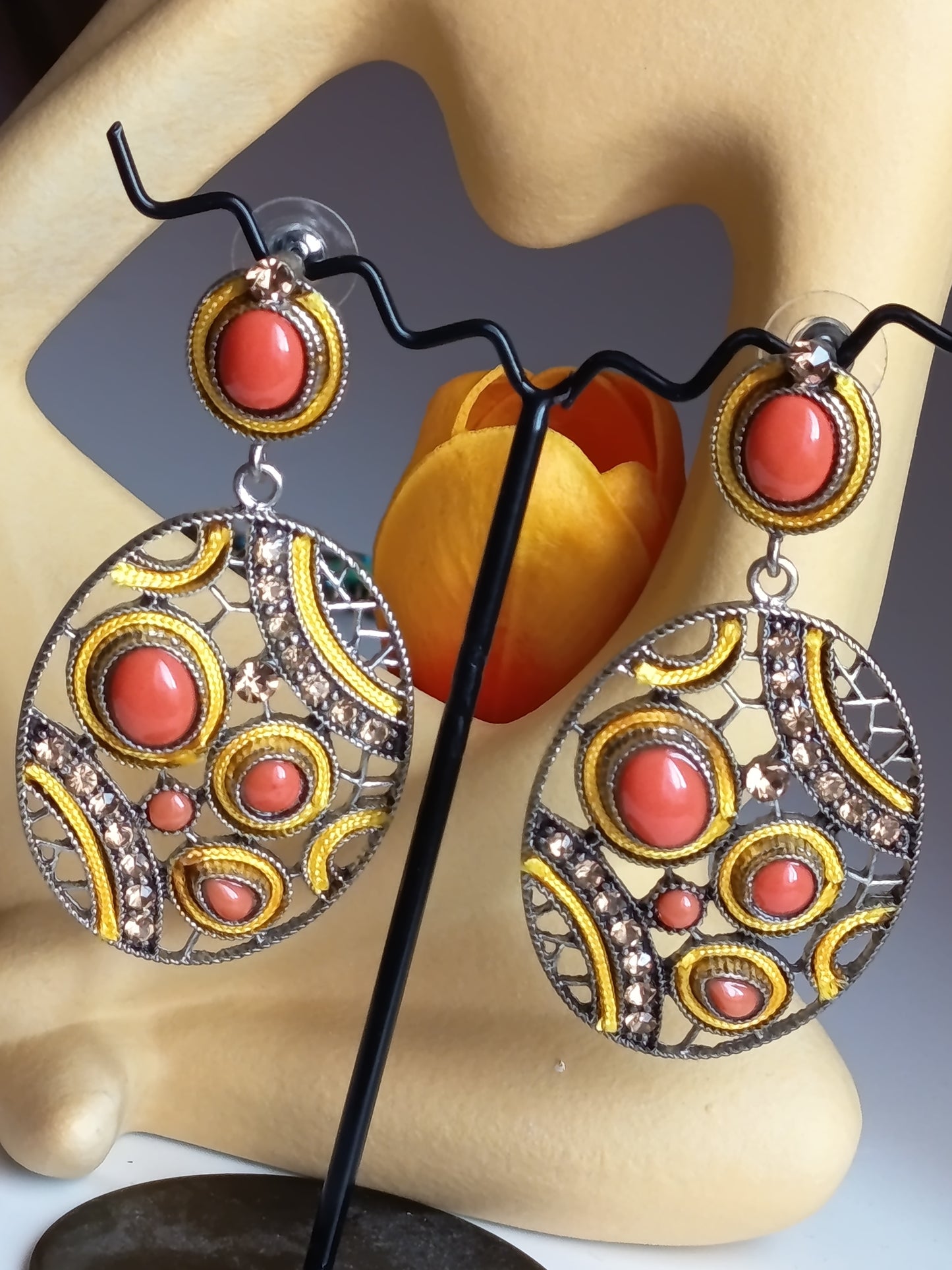 💫💝Boucles d'Oreilles "Solaire" – Cabochons Corail, Cristaux & Passementerie 💝💫