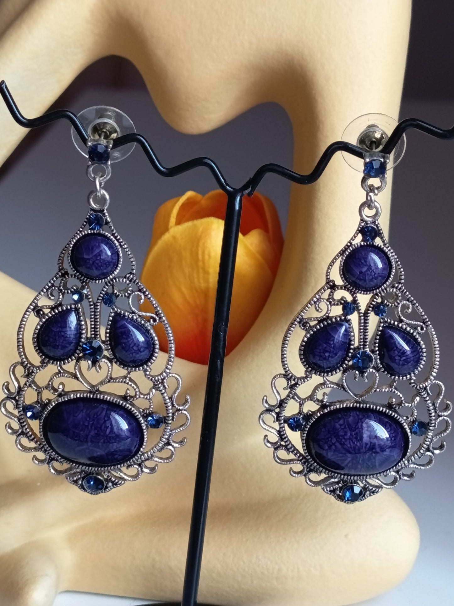 💎Boucles d'oreilles pendantes style vintage — Filigrane argenté & Pierres violettes craquelées ✨