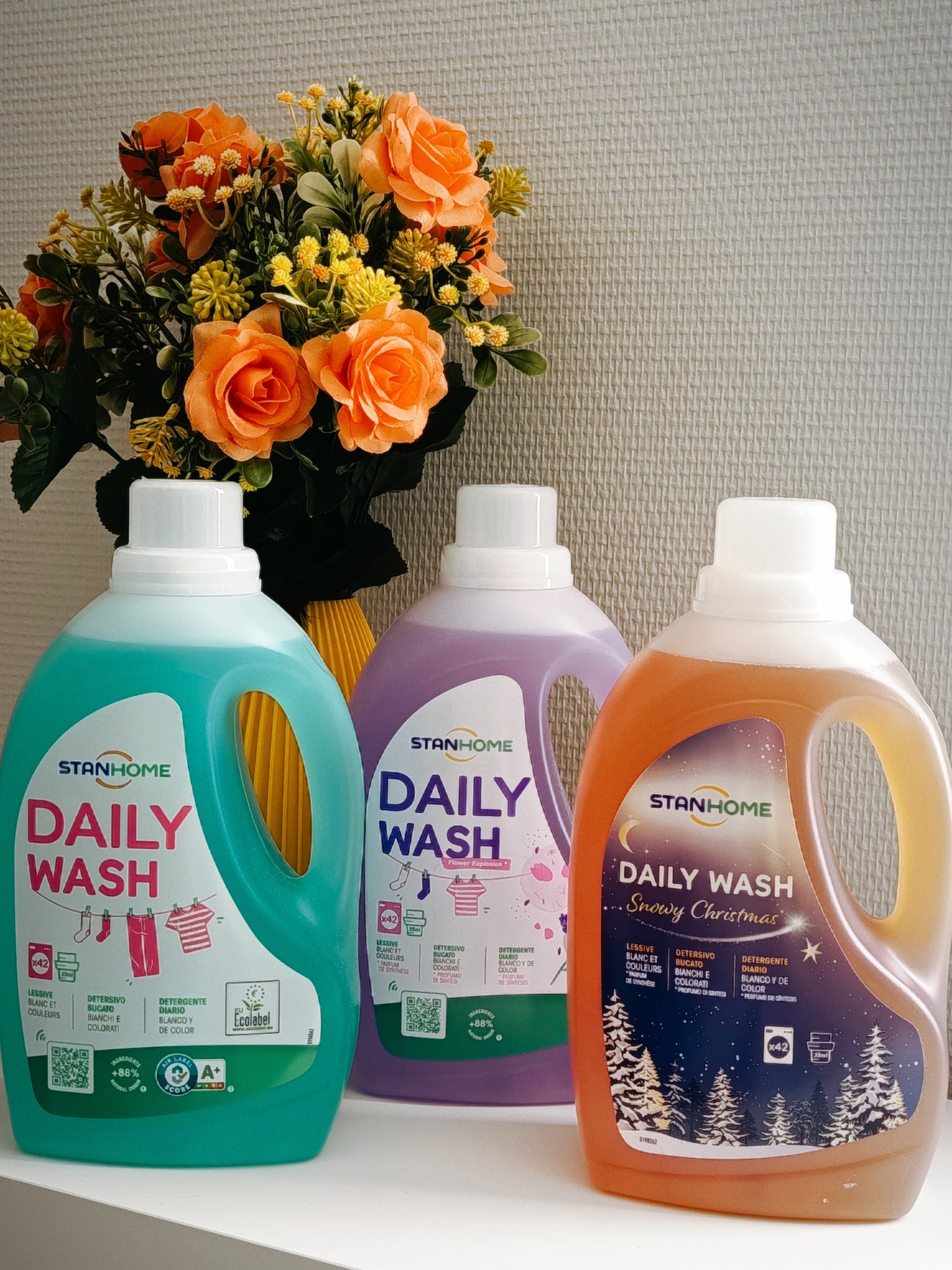 Daily wash : lessive concentrée pour blanc et couleurs. 3 parfums au choix.