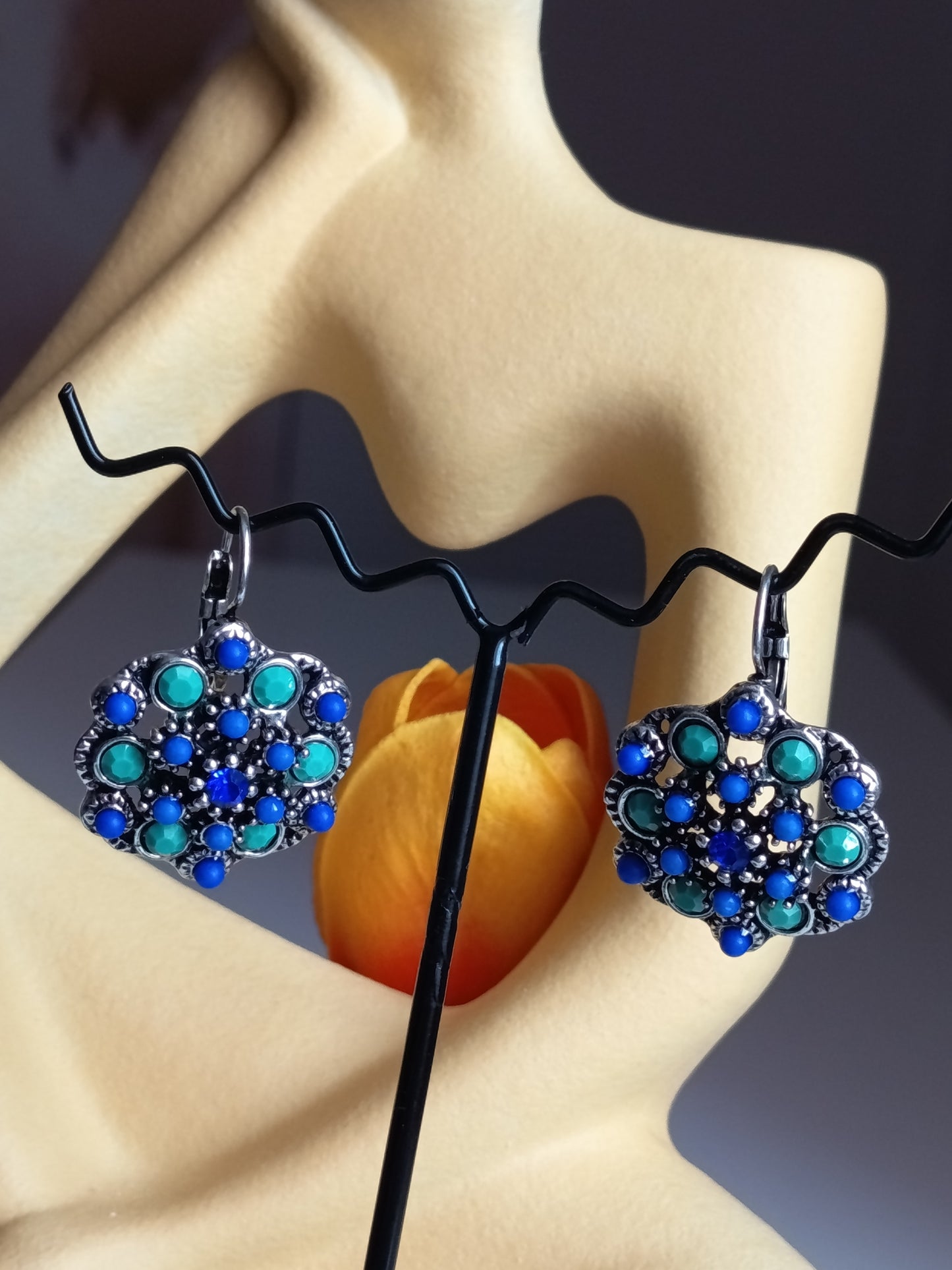 🌸 Boucles d'oreilles "Jardin Turquoise" – L'éclat à vos oreilles ! 💎✨