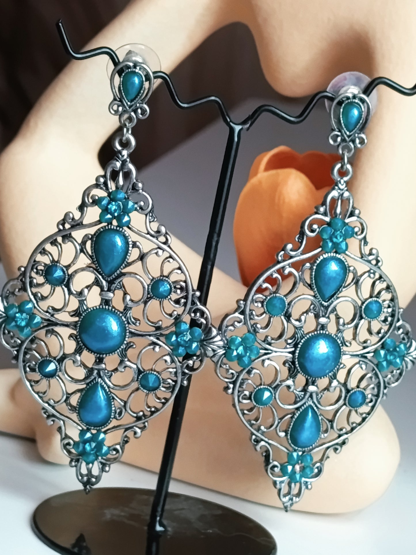 ✨ Boucles d'Oreilles Luxueuses en Filigrane Bleu Saphir 💎