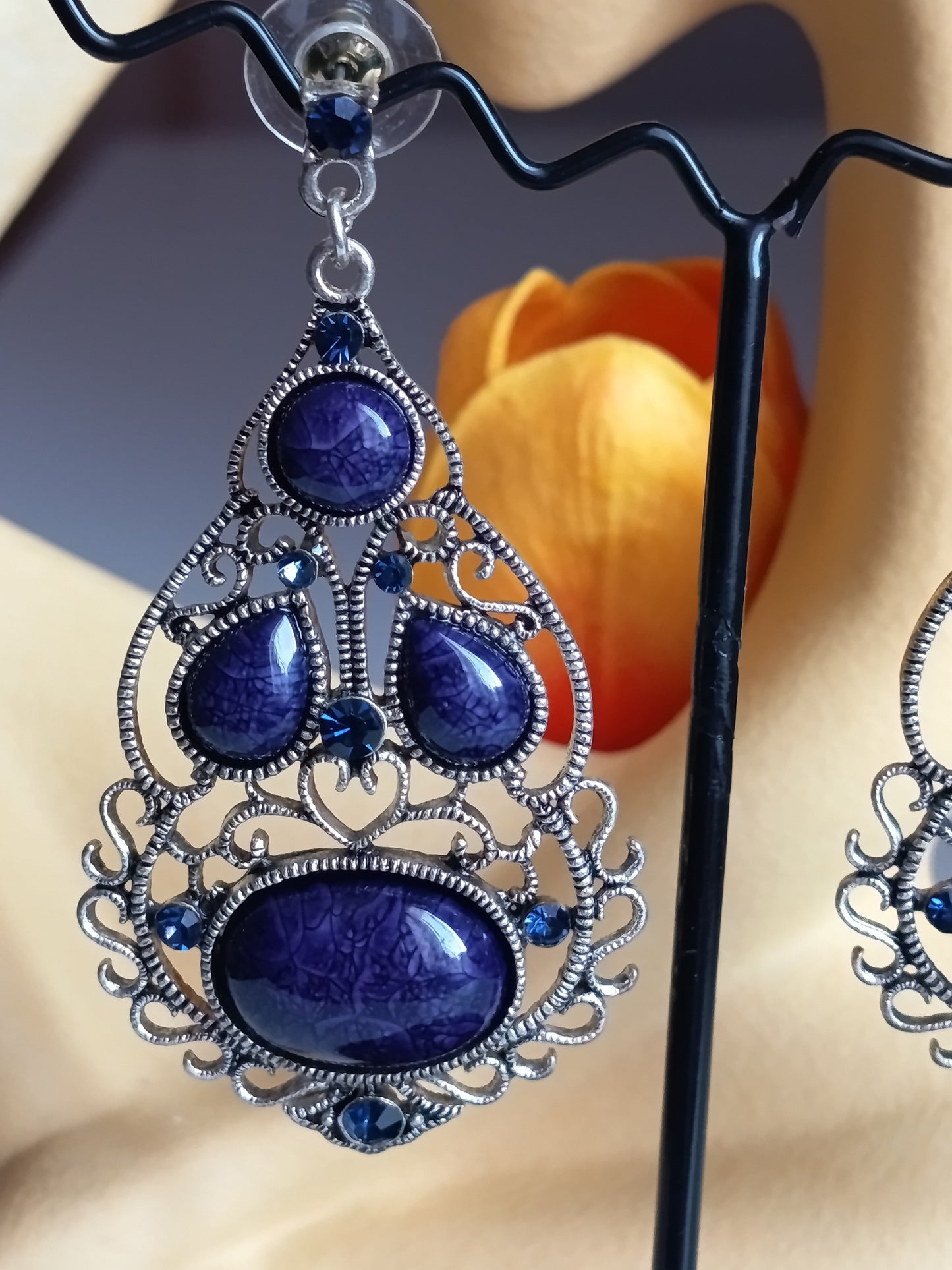 💎Boucles d'oreilles pendantes style vintage — Filigrane argenté & Pierres violettes craquelées ✨