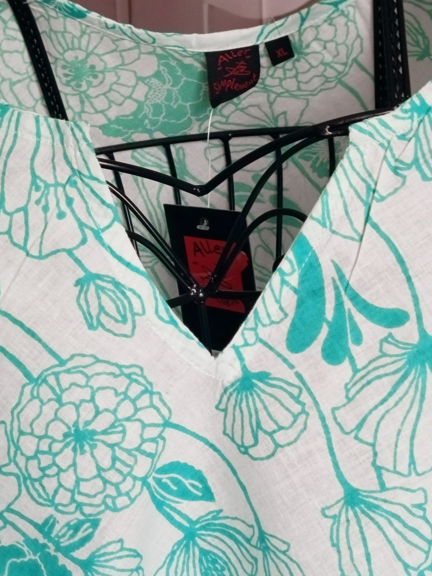 Tunique Grande Taille, avec imprimé florale et feuillage, taille 44-46, N14