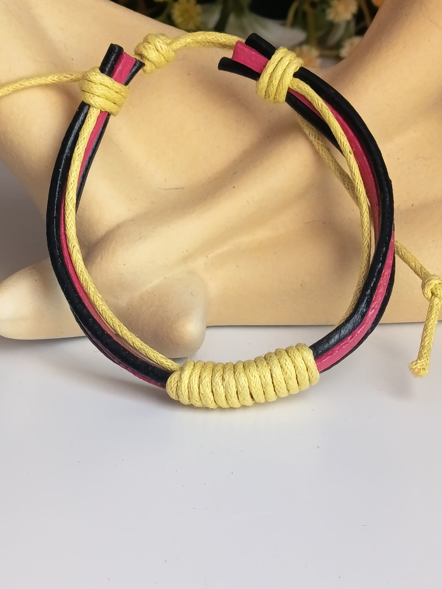 🌈 Bracelet Tressé Multicouche "Éclat Bohème" – Édition Vintage 2000 💫