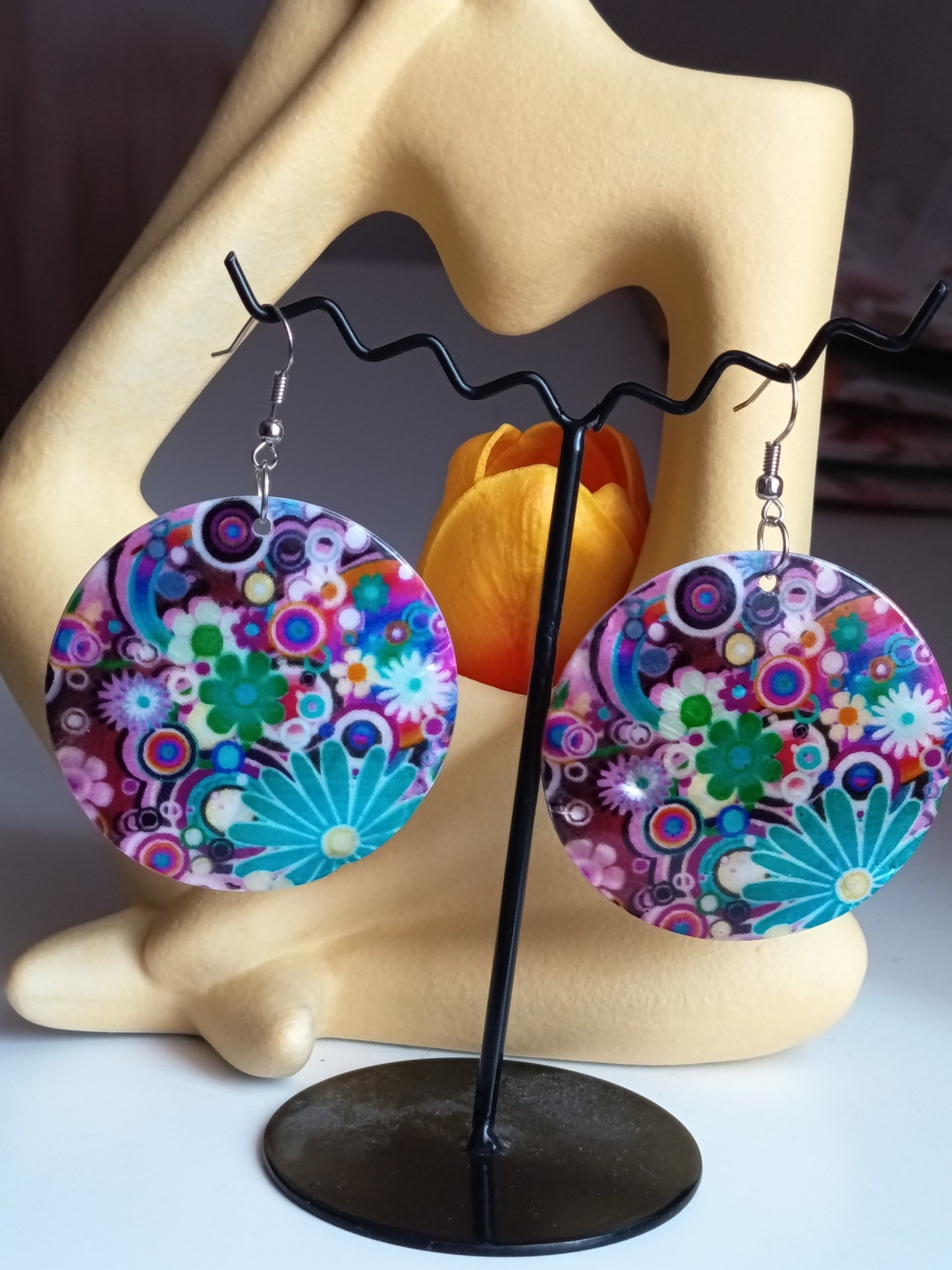 Boucles d'oreilles réversibles "Duo Eclat" en nacre naturelle et motif floral Pop