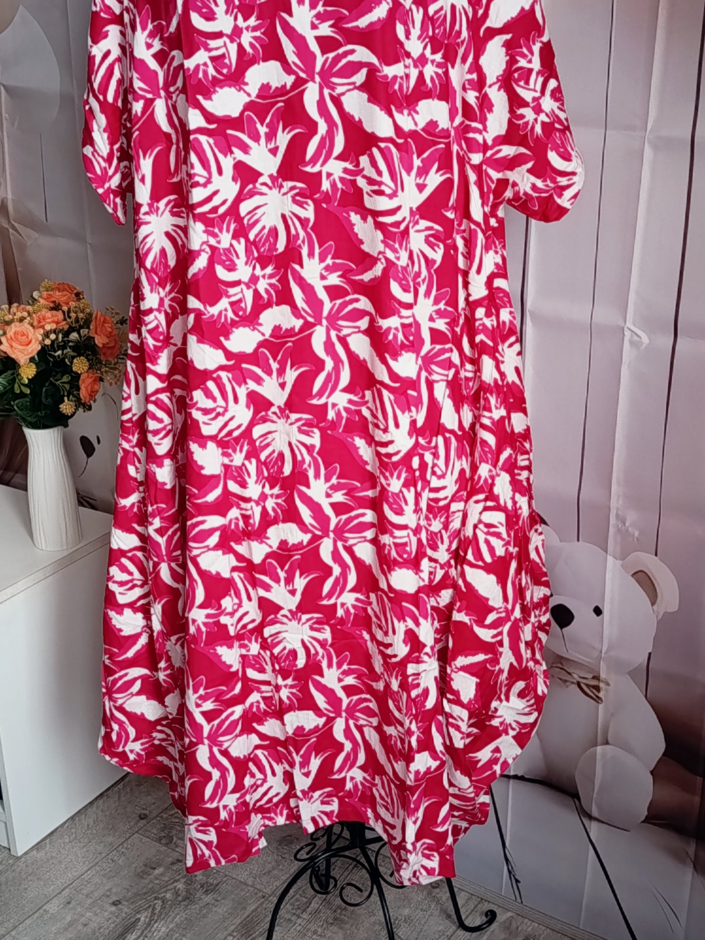 Robe Grande Taille en viscose, blanc et rose, taille 52-54, N3