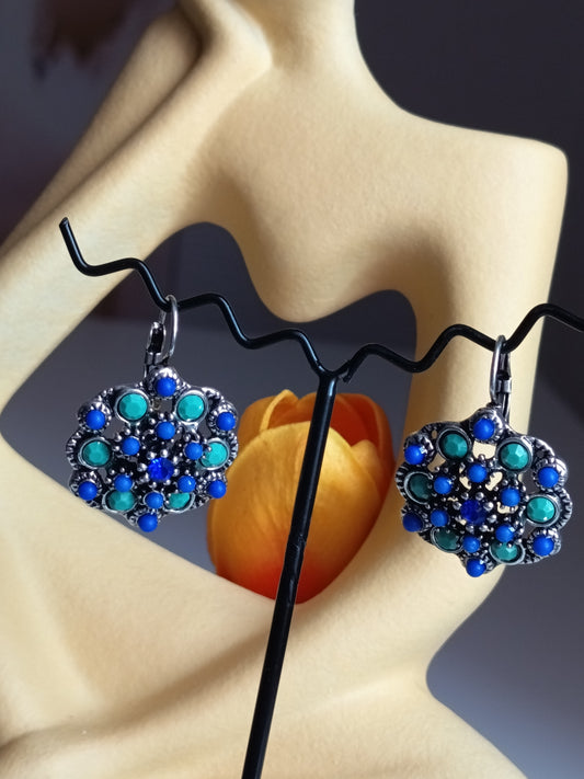 🌸 Boucles d'oreilles "Jardin Turquoise" – L'éclat à vos oreilles ! 💎✨