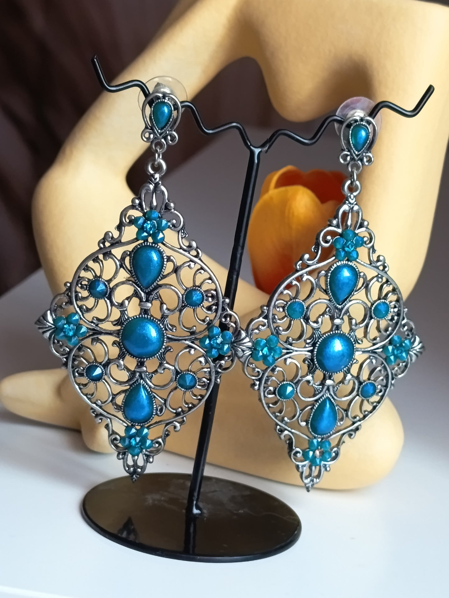 ✨ Boucles d'Oreilles Luxueuses en Filigrane Bleu Saphir 💎