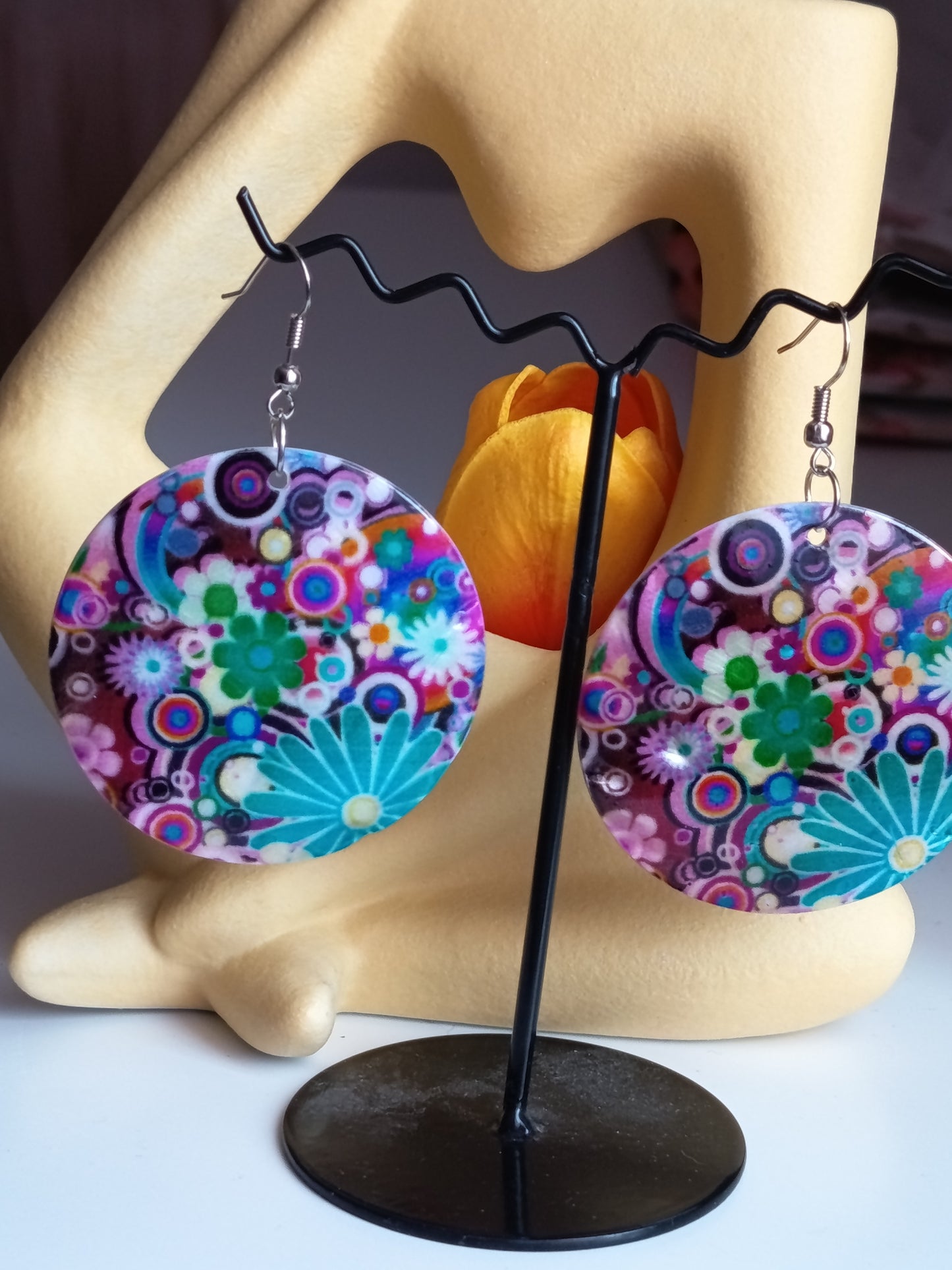 Boucles d'oreilles réversibles "Duo Eclat" en nacre naturelle et motif floral Pop