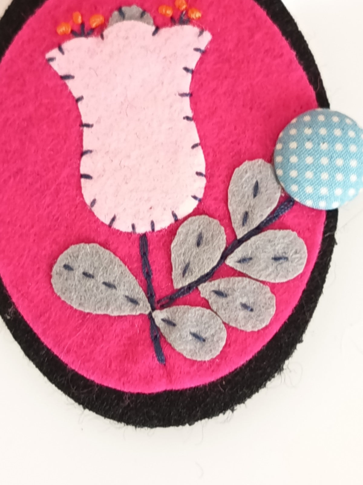 Broche Fleurie en Feutrine - Eclosion d'une tulipe - Unique modèle