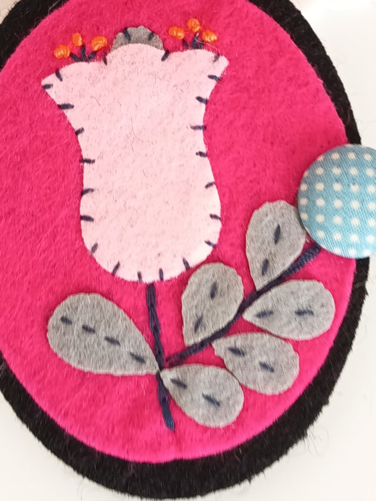 Broche Fleurie en Feutrine - Eclosion d'une tulipe - Unique modèle