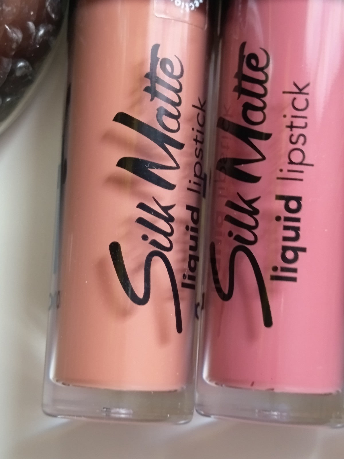 Silk Matte liquid lipstick : rouge à lèvres au fini mat effet soie de Flormar