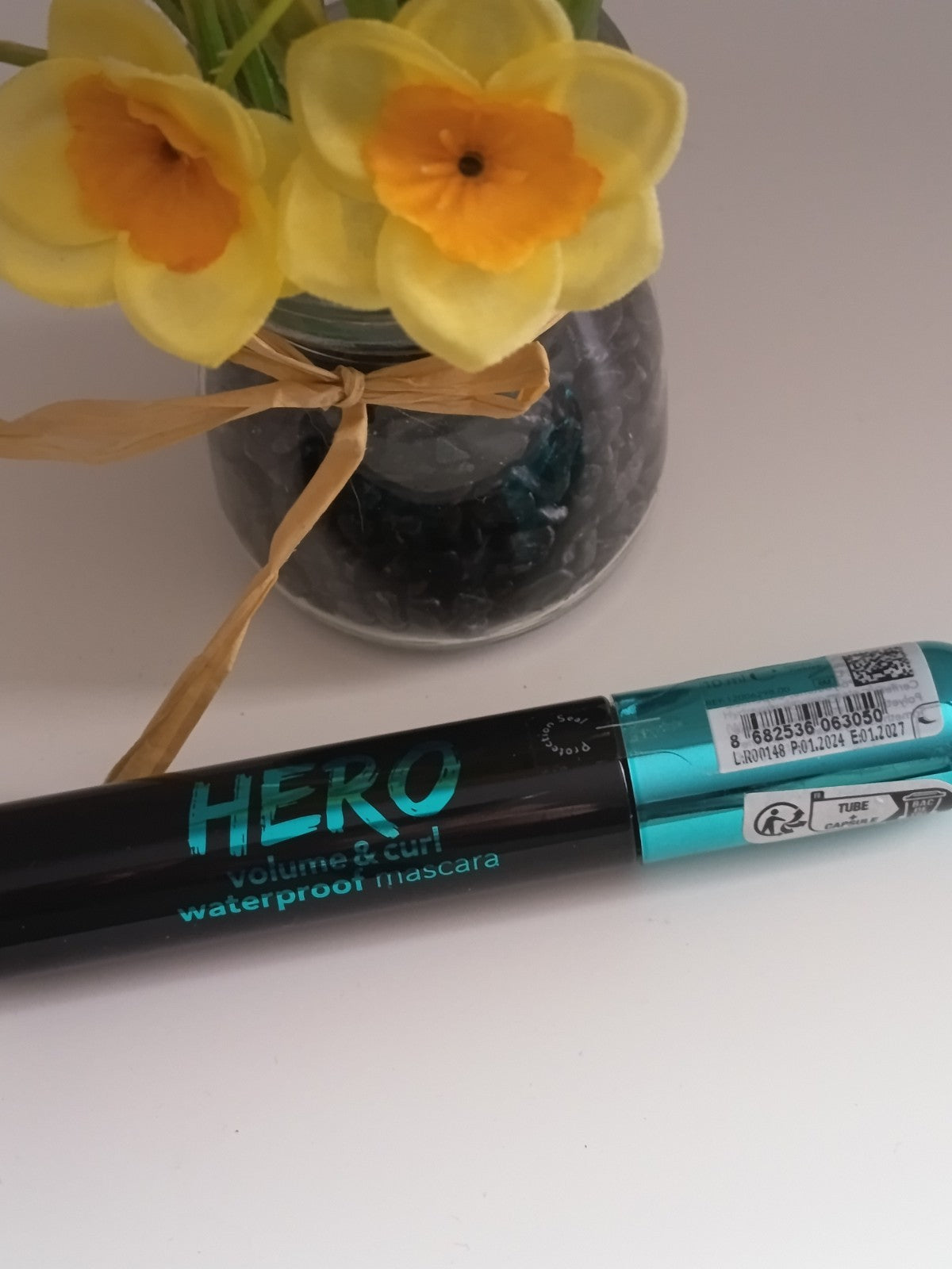 Mascara Hero : volume intense et curl waterproof de Flormar