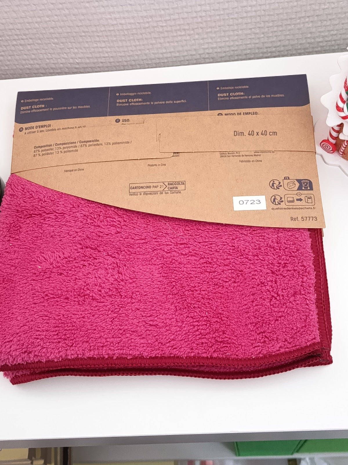 Dust Cloth : chiffon microfibre dépoussièrante, de Stanhome