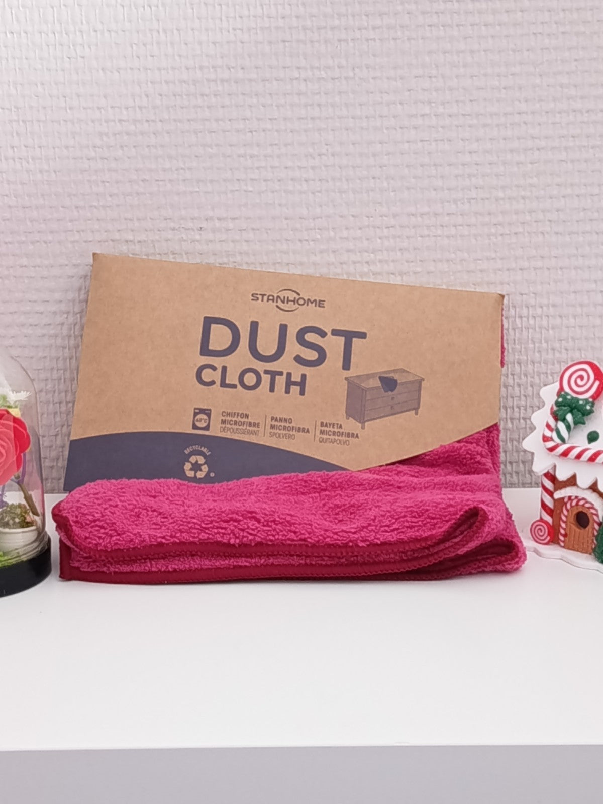 Dust Cloth : chiffon microfibre dépoussièrante, de Stanhome
